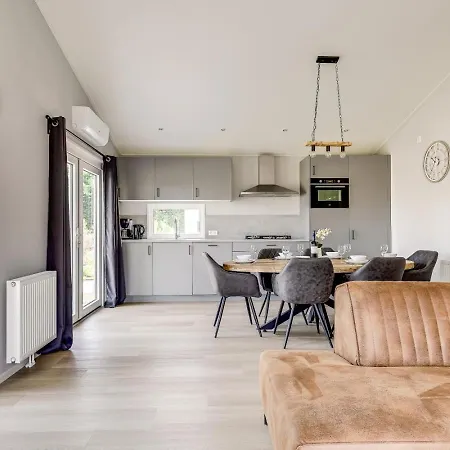 Riant 64 I 6-persoons Ferienhaus *
